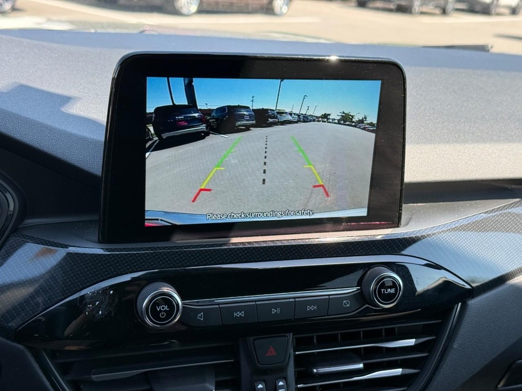 Ford Escape Vehicle Full-screen Gallery Image 26