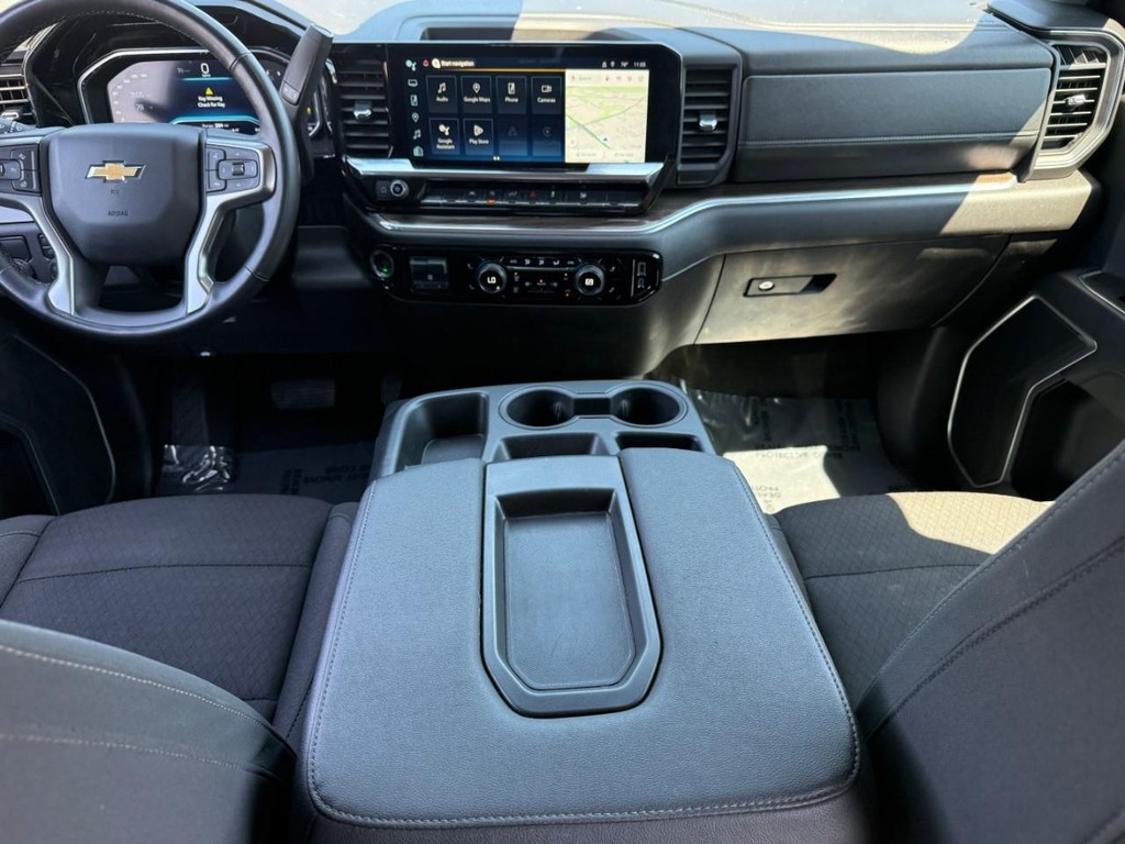Chevrolet Silverado 1500 Vehicle Full-screen Gallery Image 11