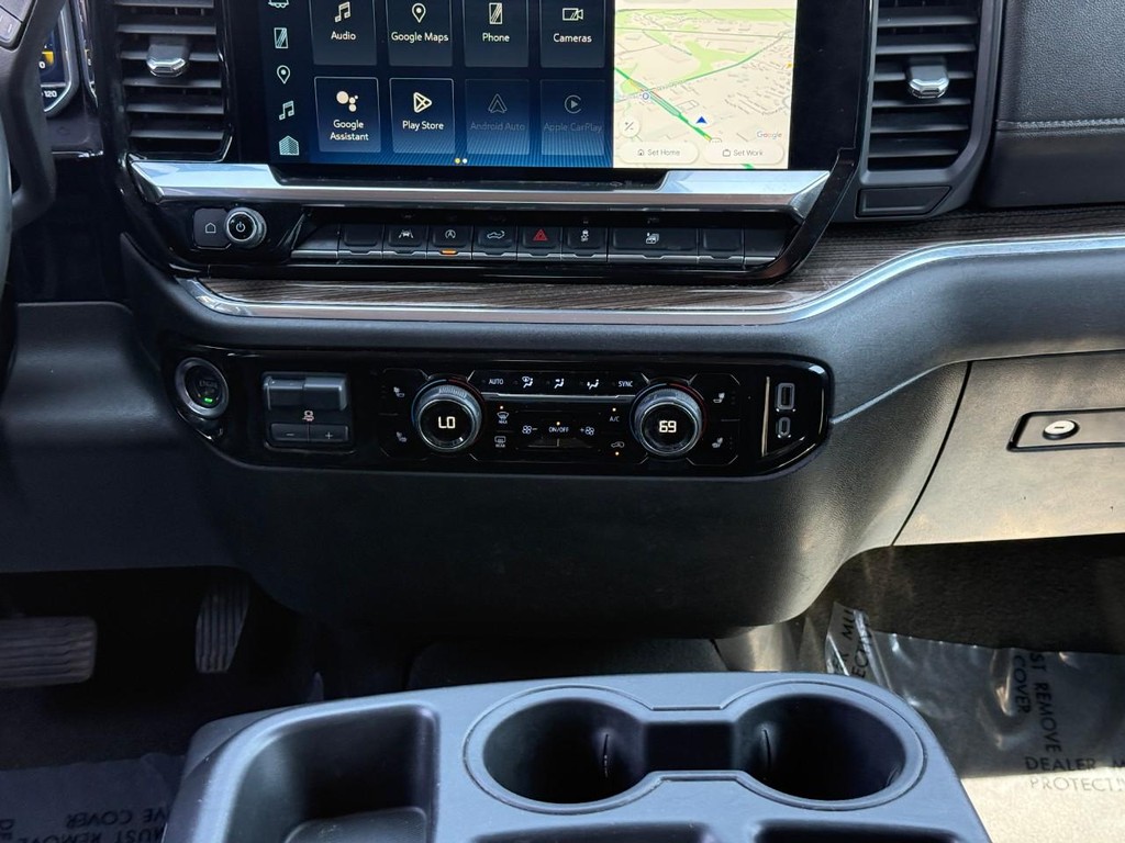 Chevrolet Silverado 1500 Vehicle Full-screen Gallery Image 14