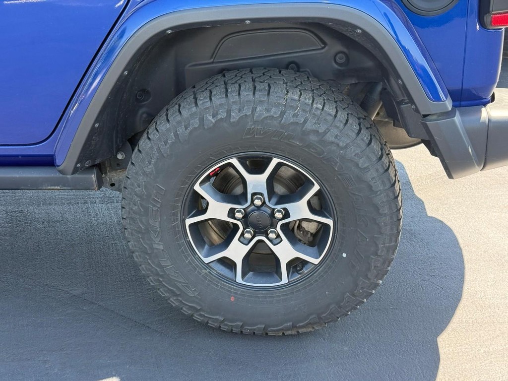Jeep Wrangler Unlimited Vehicle Full-screen Gallery Image 05