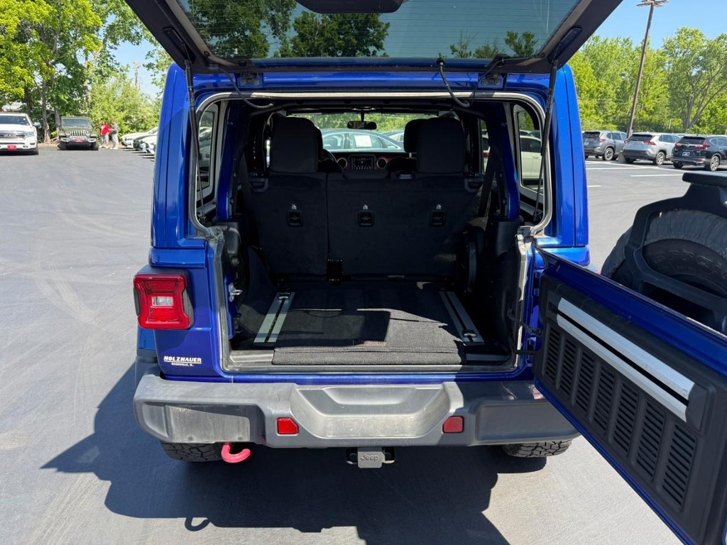 Jeep Wrangler Unlimited Vehicle Full-screen Gallery Image 06