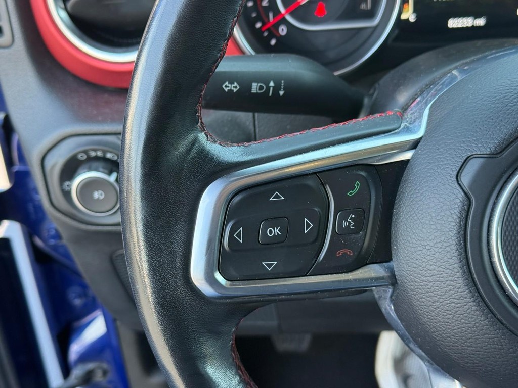 Jeep Wrangler Unlimited Vehicle Full-screen Gallery Image 19