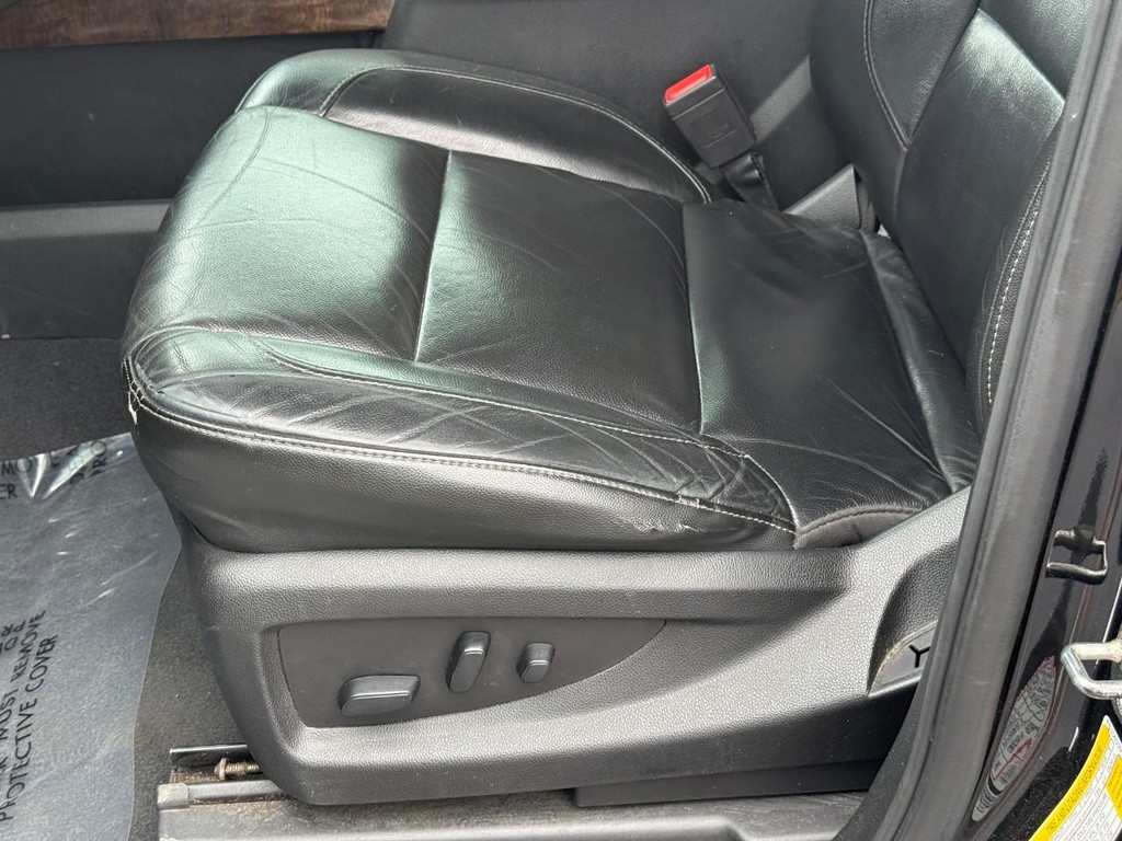 Chevrolet Tahoe Vehicle Full-screen Gallery Image 19