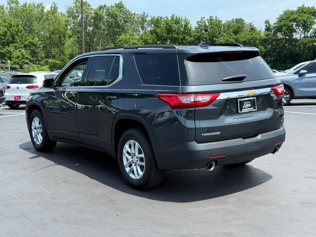 Chevrolet Traverse Vehicle Full-screen Gallery Image 04
