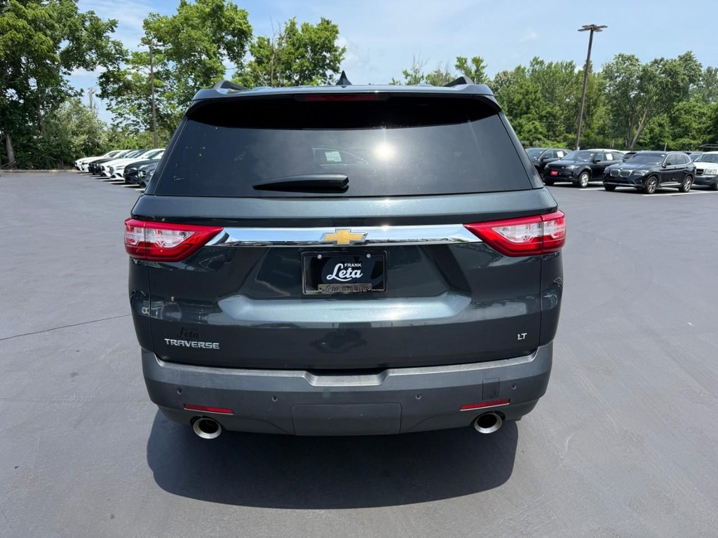 Chevrolet Traverse Vehicle Full-screen Gallery Image 07