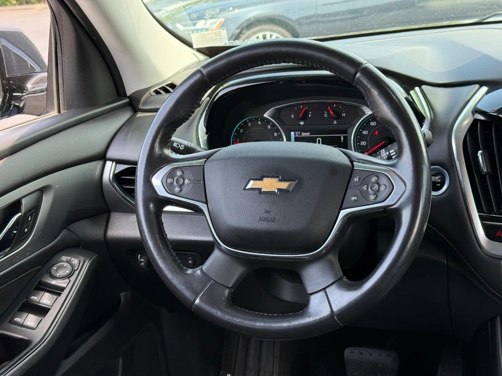 Chevrolet Traverse Vehicle Full-screen Gallery Image 13