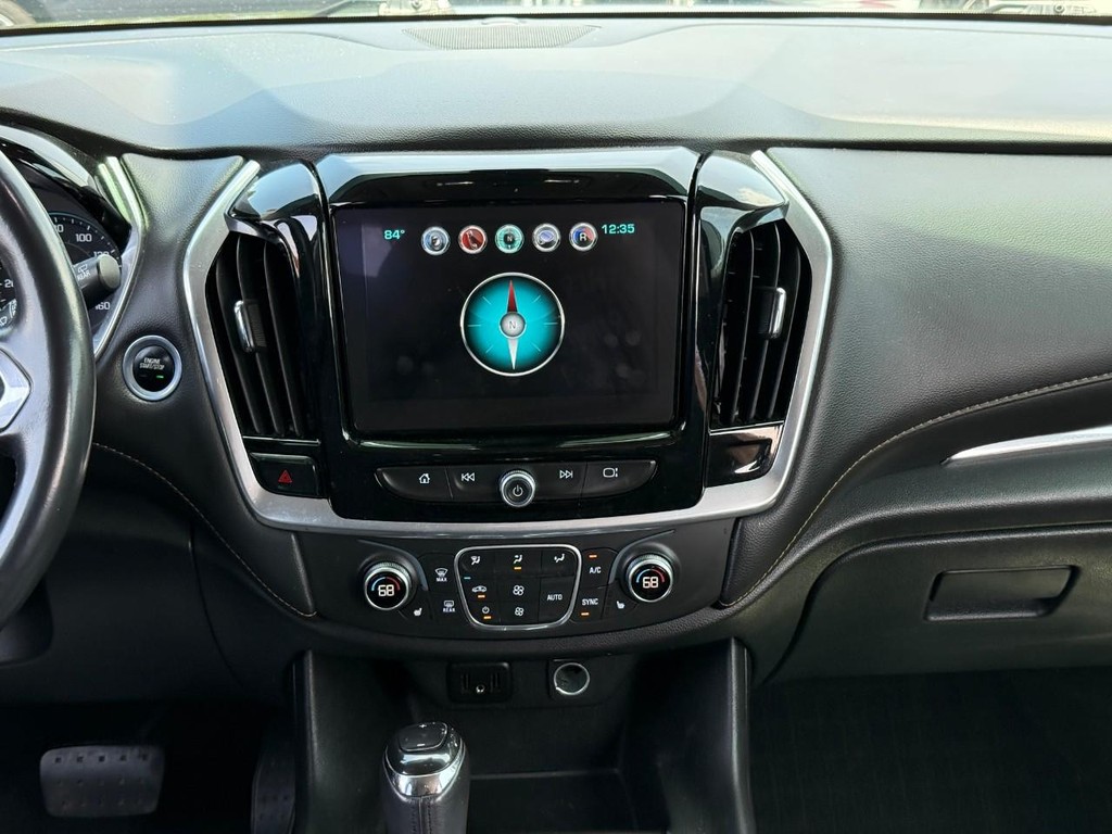 Chevrolet Traverse Vehicle Full-screen Gallery Image 14