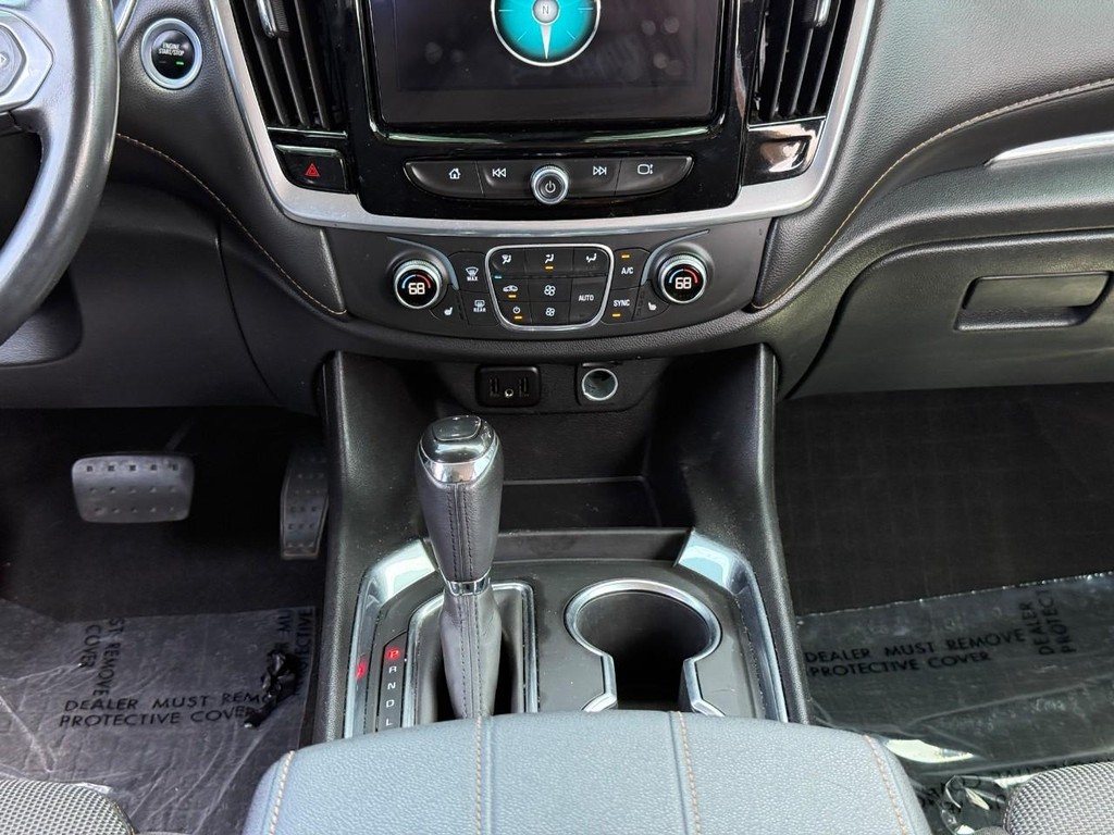 Chevrolet Traverse Vehicle Full-screen Gallery Image 15