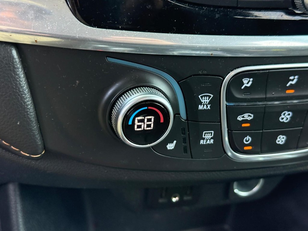 Chevrolet Traverse Vehicle Full-screen Gallery Image 22