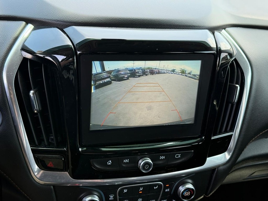 Chevrolet Traverse Vehicle Full-screen Gallery Image 23