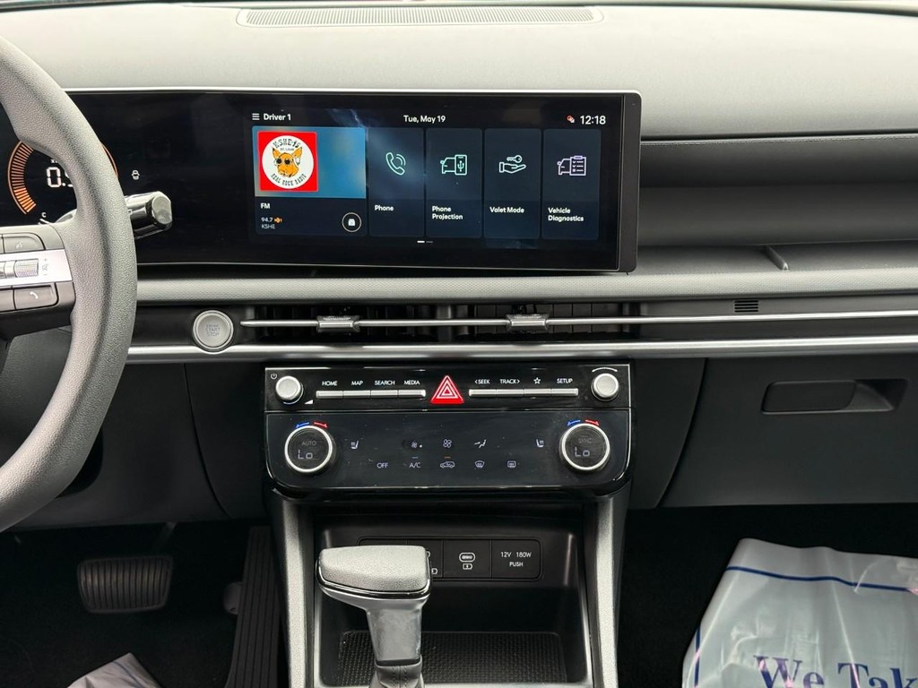 Hyundai Tucson Vehicle Full-screen Gallery Image 13