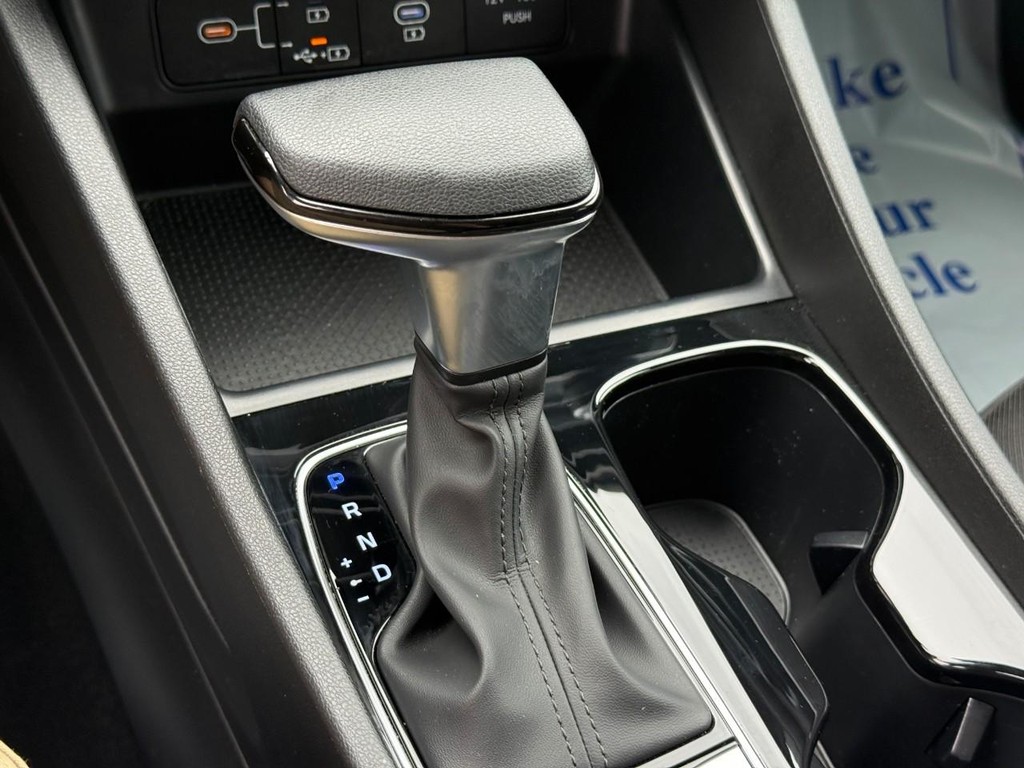 Hyundai Tucson Vehicle Full-screen Gallery Image 21