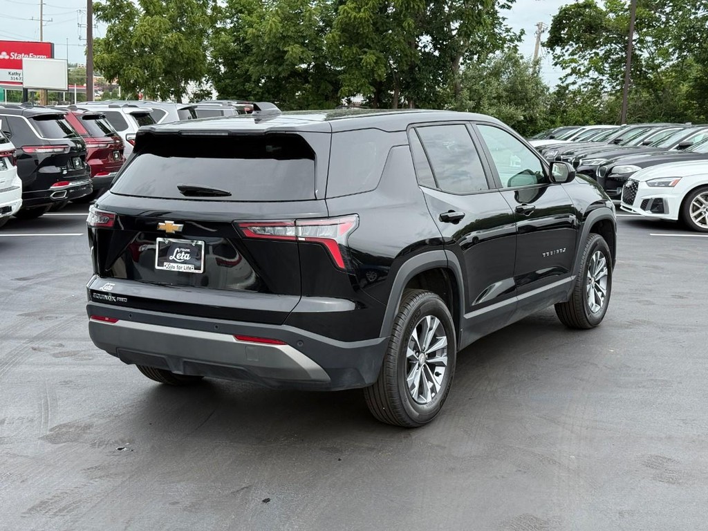 Chevrolet Equinox Vehicle Full-screen Gallery Image 03