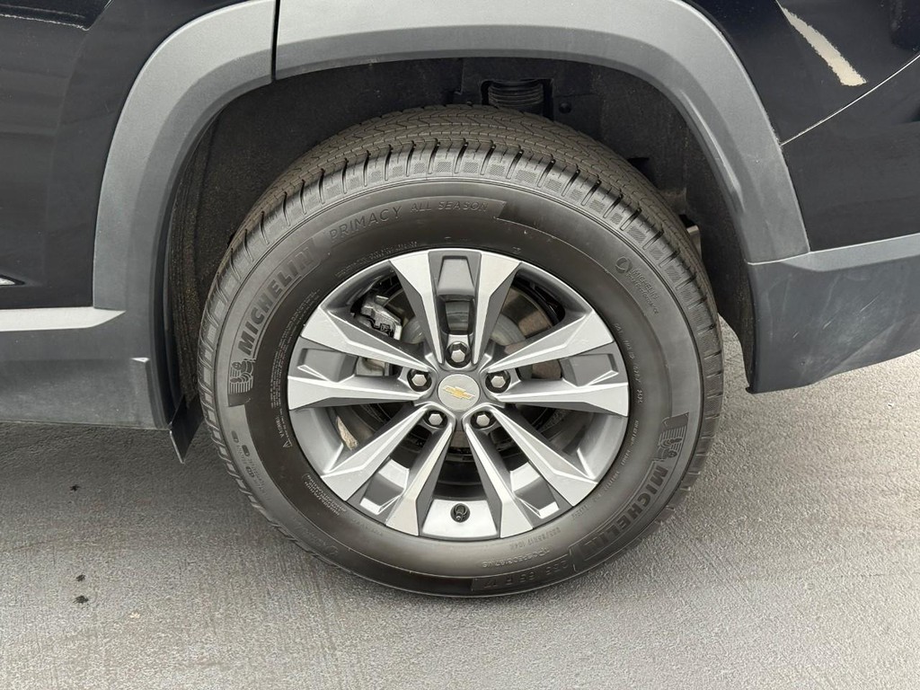 Chevrolet Equinox Vehicle Full-screen Gallery Image 05