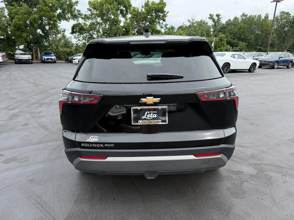 Chevrolet Equinox Vehicle Full-screen Gallery Image 07