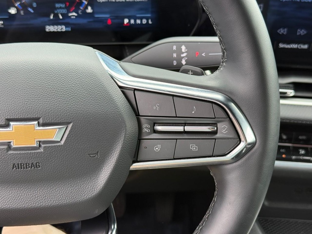 Chevrolet Equinox Vehicle Full-screen Gallery Image 19