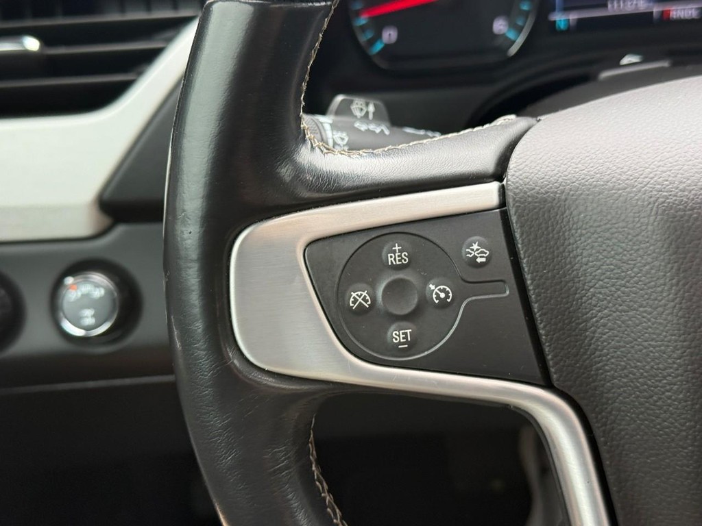 GMC Yukon Vehicle Full-screen Gallery Image 20