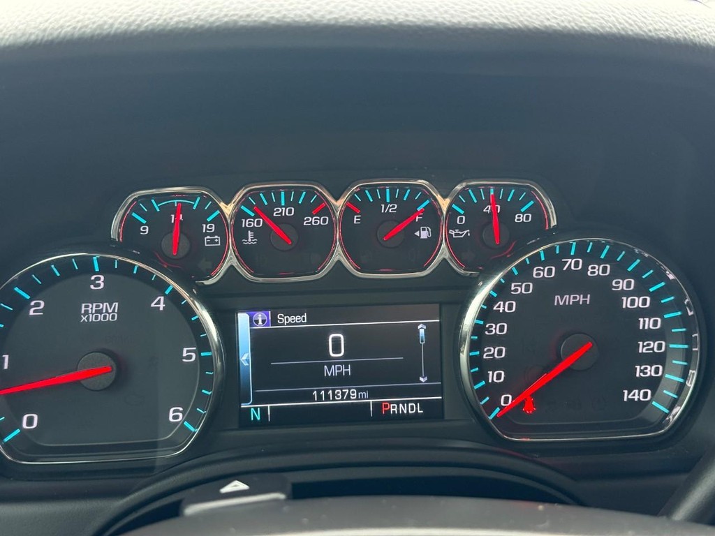GMC Yukon Vehicle Full-screen Gallery Image 22