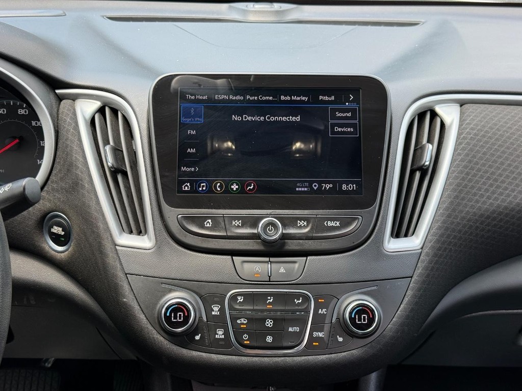 Chevrolet Malibu Vehicle Full-screen Gallery Image 13