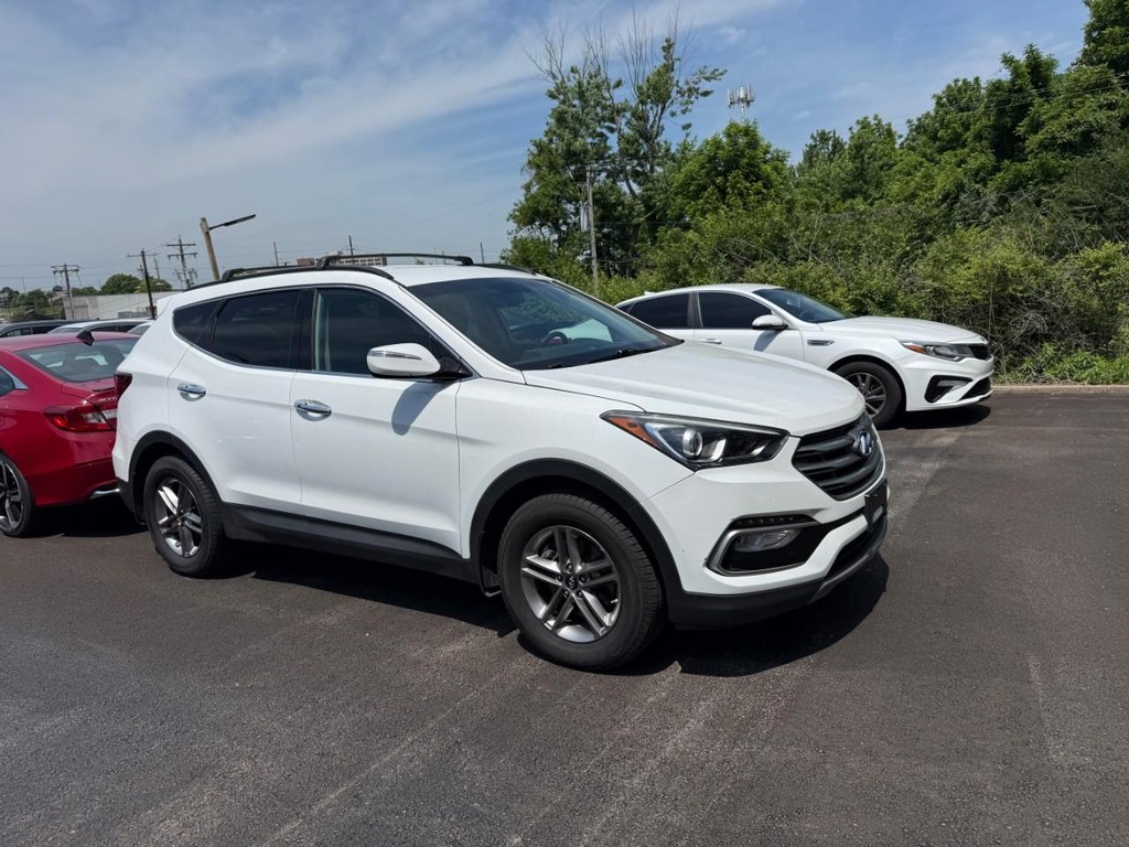 Hyundai Santa Fe Sport Vehicle Full-screen Gallery Image 03