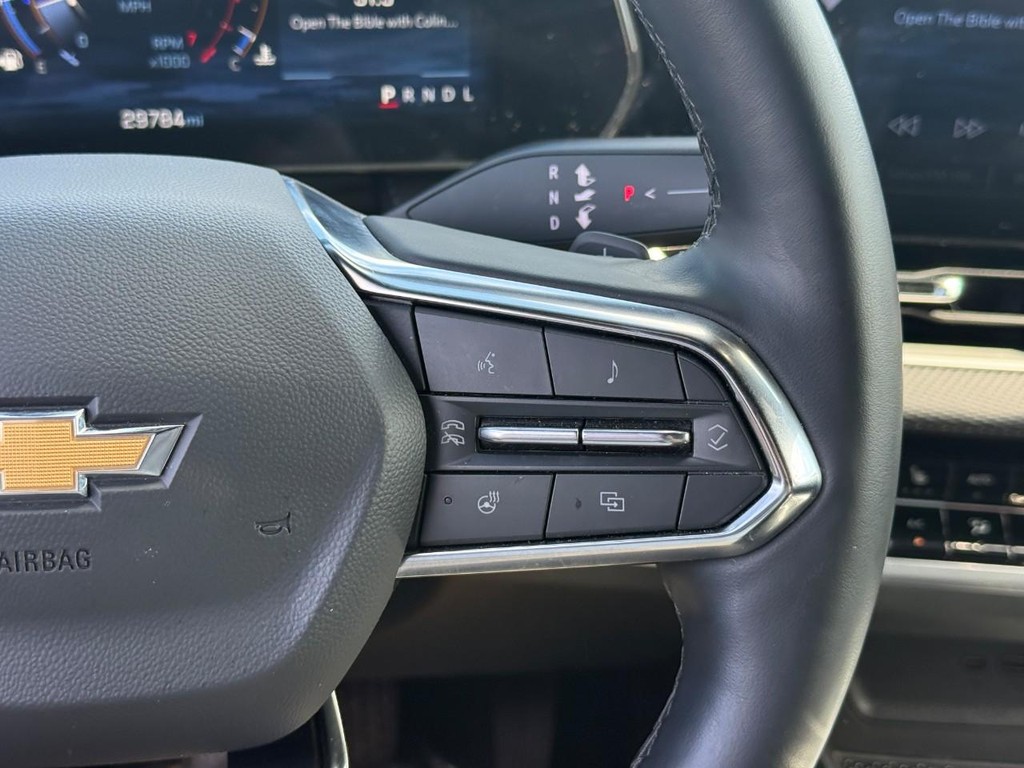 Chevrolet Equinox Vehicle Full-screen Gallery Image 21