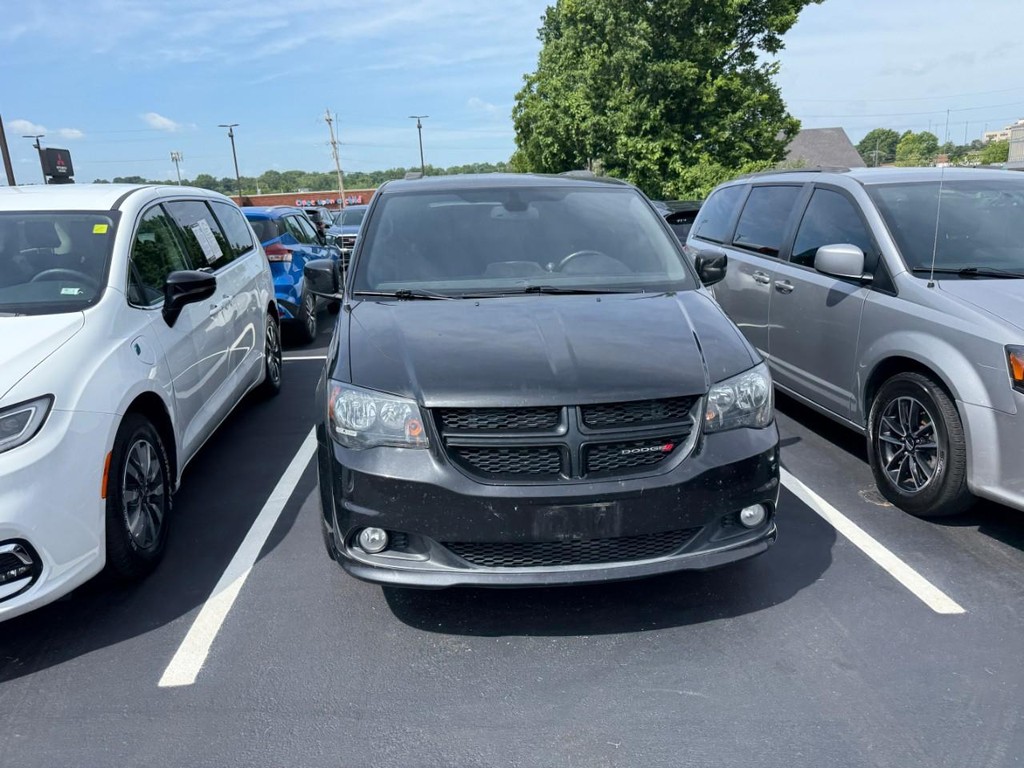 Dodge Grand Caravan Vehicle Full-screen Gallery Image 04