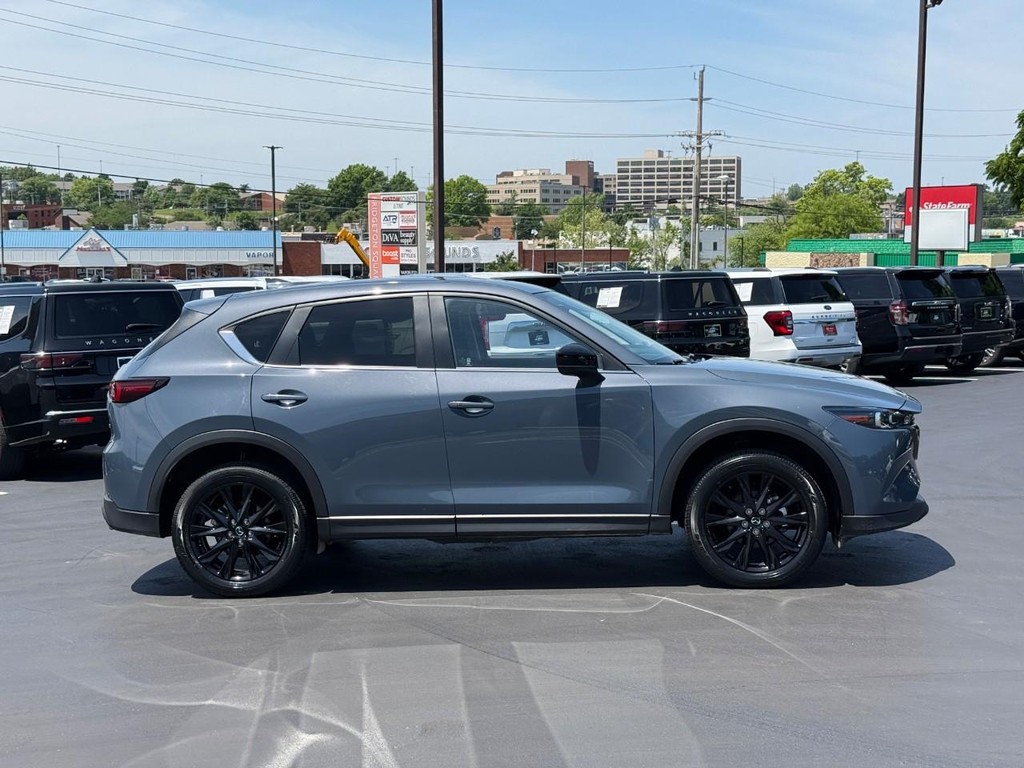 Mazda CX-5 Vehicle Full-screen Gallery Image 02