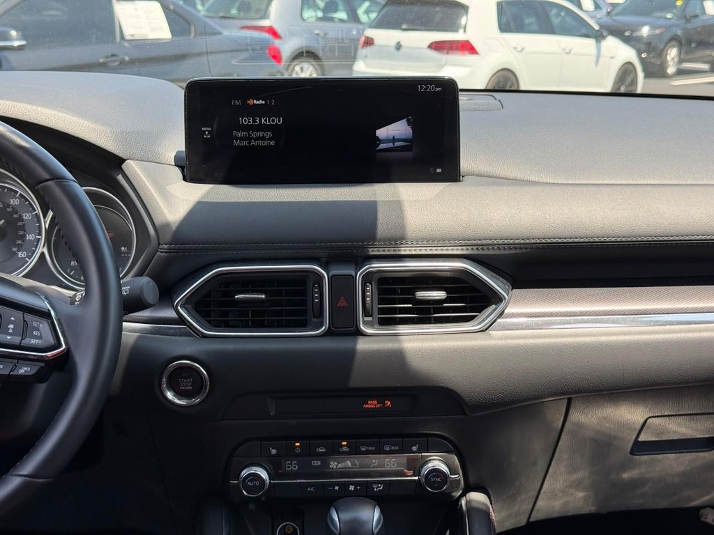 Mazda CX-5 Vehicle Full-screen Gallery Image 13