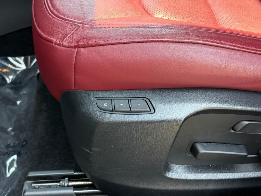 Mazda CX-5 Vehicle Full-screen Gallery Image 19
