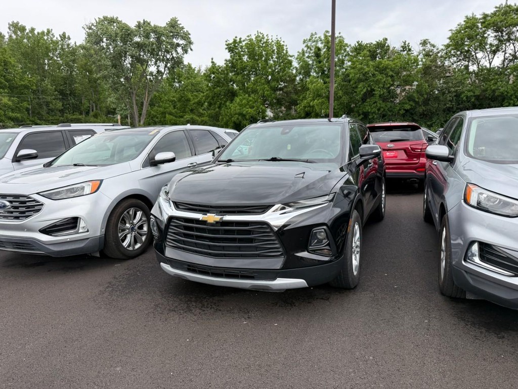 Chevrolet Blazer Vehicle Full-screen Gallery Image 03