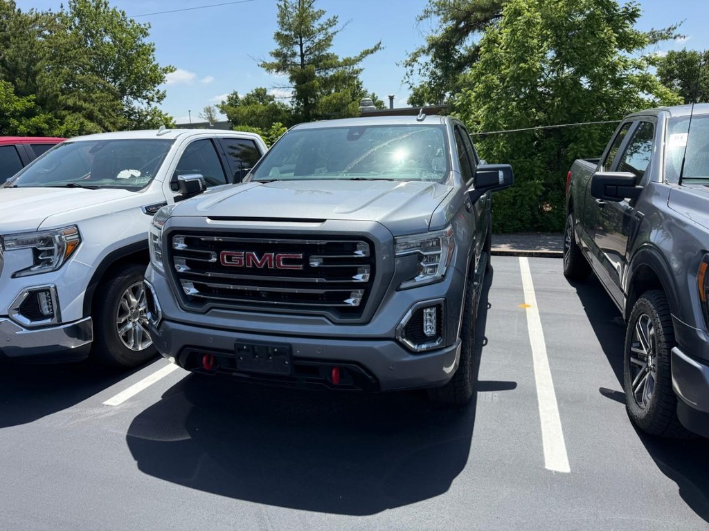 GMC Sierra 1500 Vehicle Full-screen Gallery Image 04