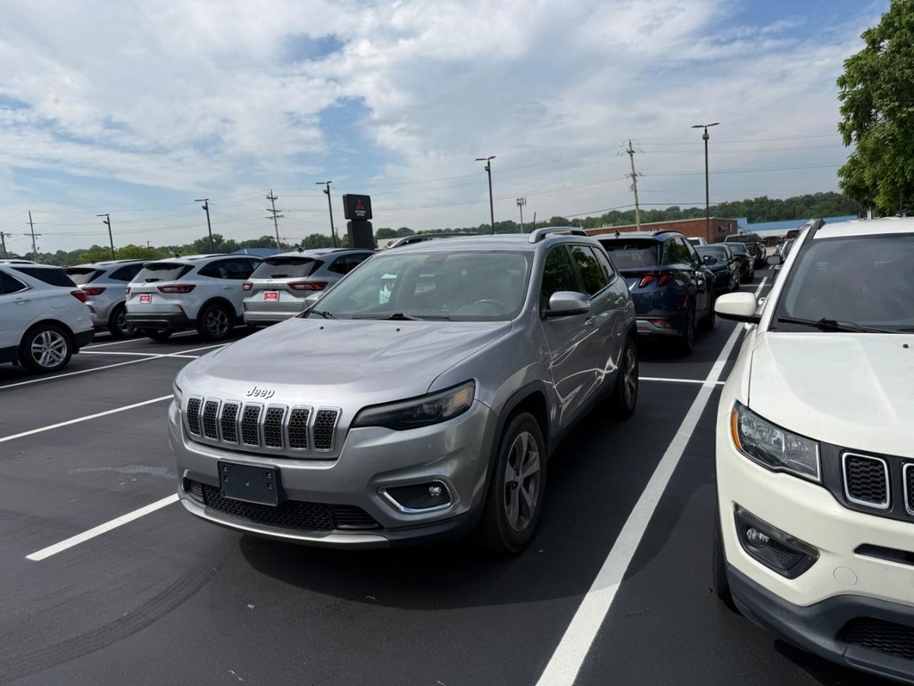 2019 Jeep Cherokee Limited 4X4's photo