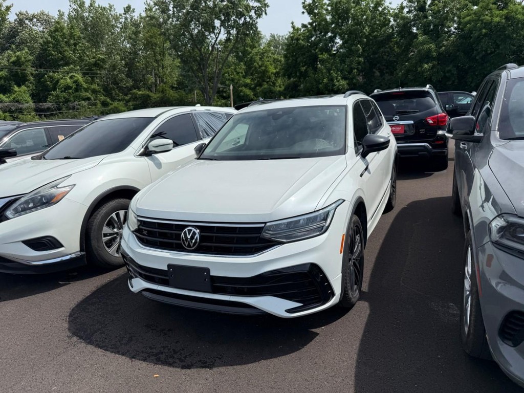 Volkswagen Tiguan Vehicle Full-screen Gallery Image 04