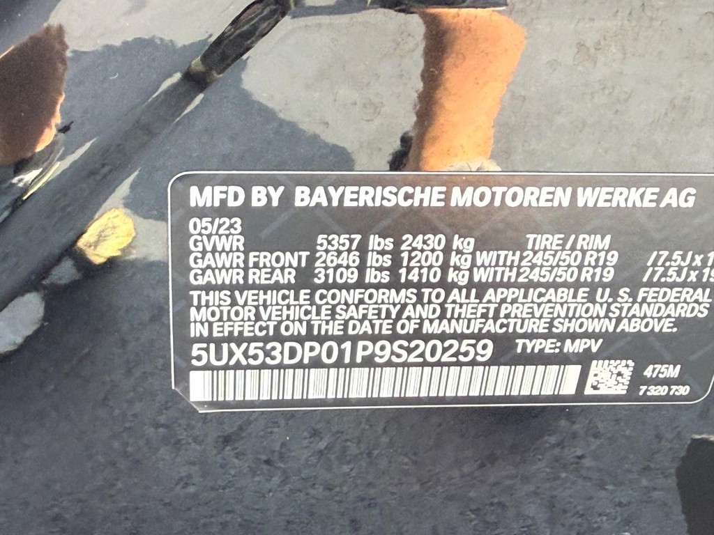 BMW X3 Vehicle Full-screen Gallery Image 27