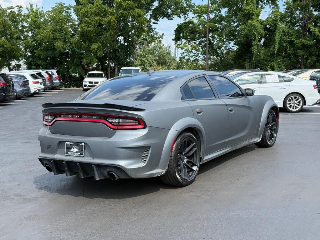 Dodge Charger Vehicle Full-screen Gallery Image 03