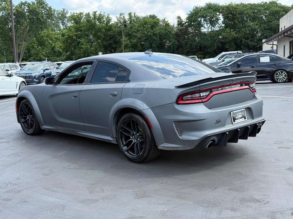 Dodge Charger Vehicle Full-screen Gallery Image 04