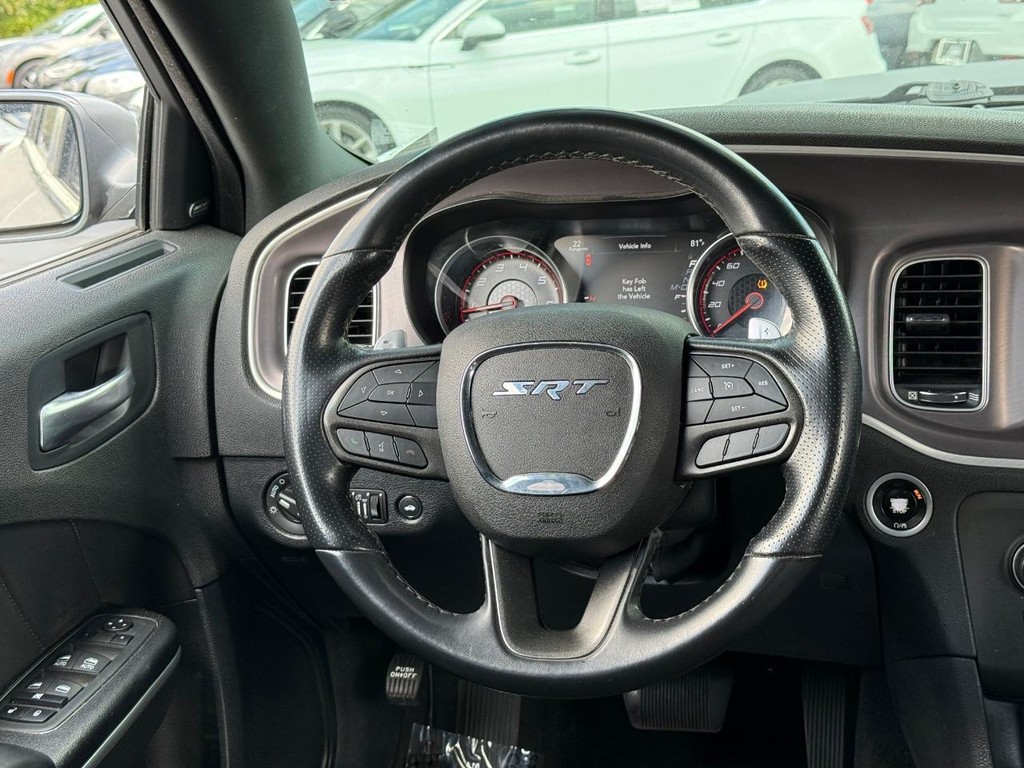 Dodge Charger Vehicle Full-screen Gallery Image 11
