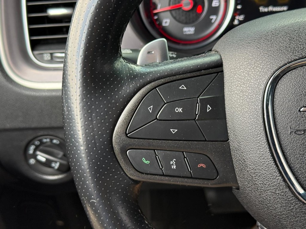 Dodge Charger Vehicle Full-screen Gallery Image 18