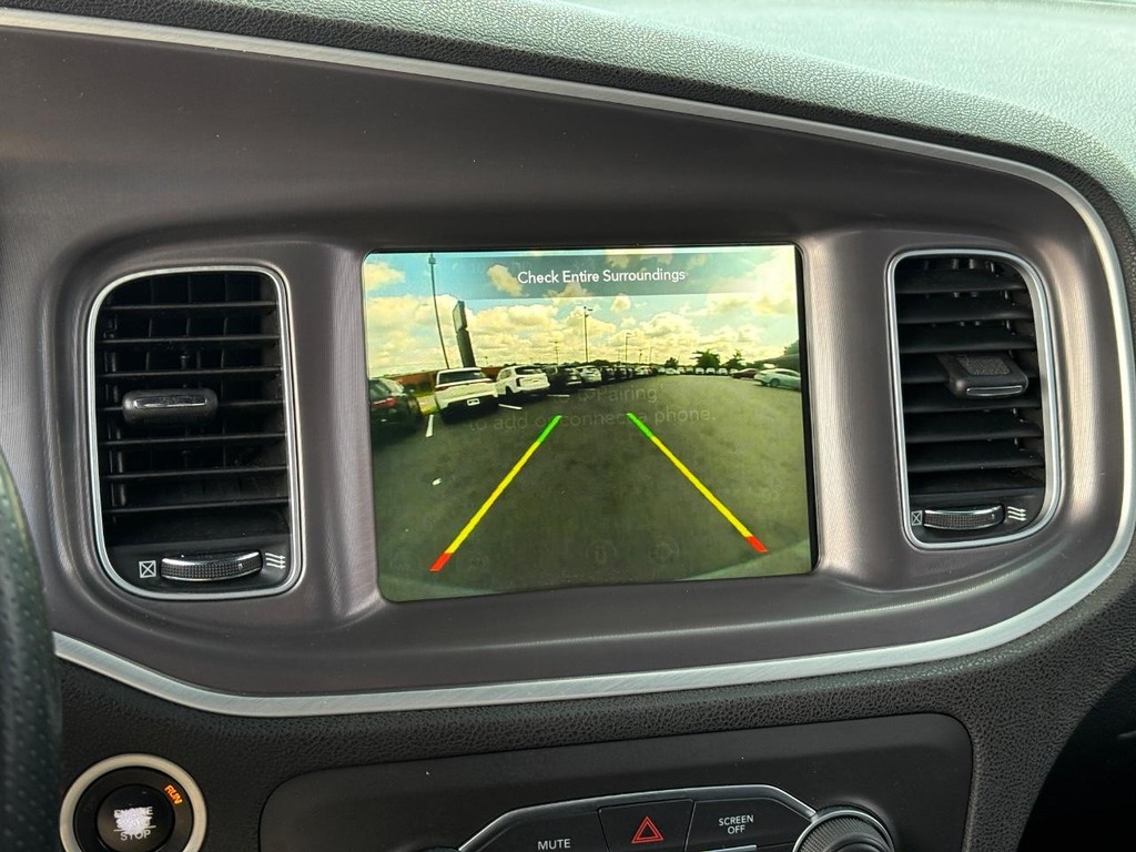 Dodge Charger Vehicle Full-screen Gallery Image 21