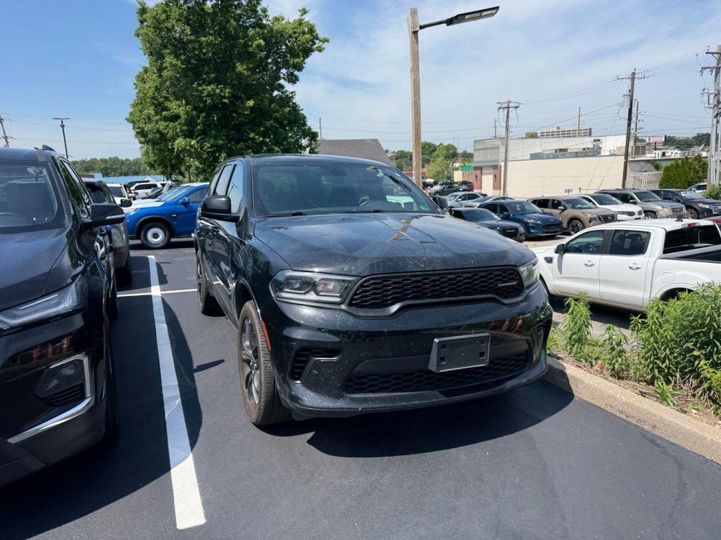 Dodge Durango Vehicle Full-screen Gallery Image 03