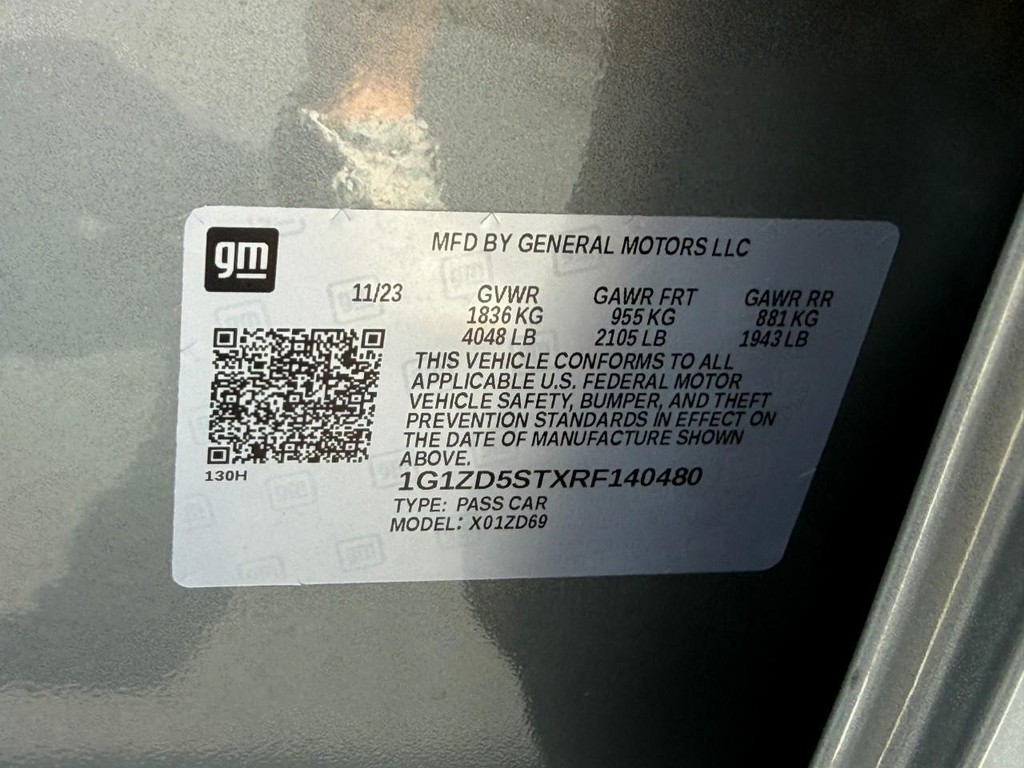 Chevrolet Malibu Vehicle Full-screen Gallery Image 24