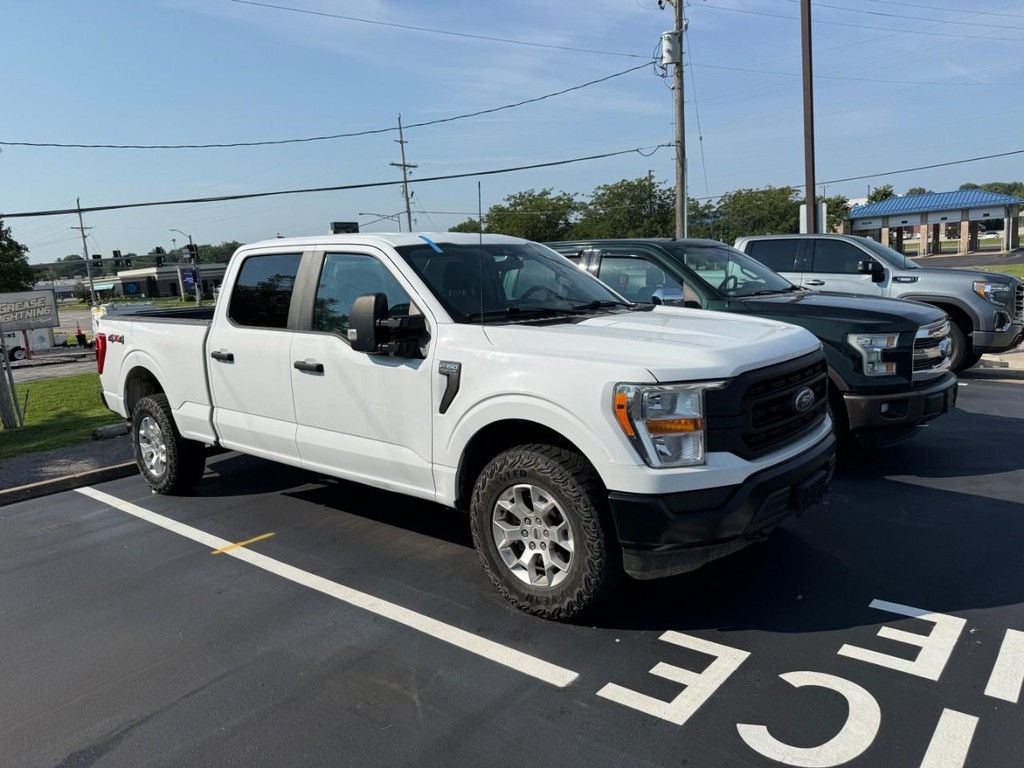 Ford F-150 Vehicle Full-screen Gallery Image 03