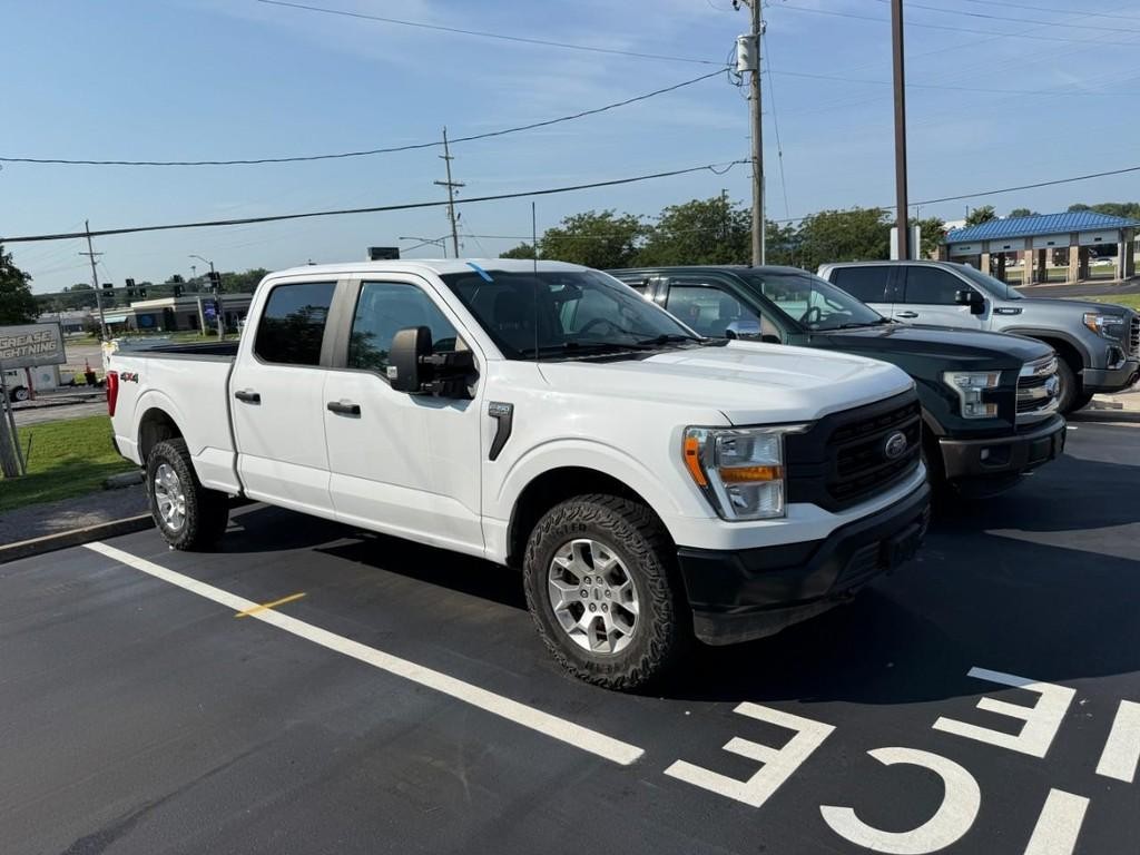 Ford F-150 Vehicle Full-screen Gallery Image 08
