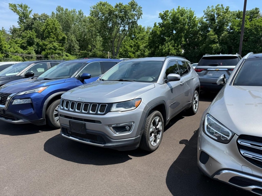 2018 Jeep Compass Limited's photo