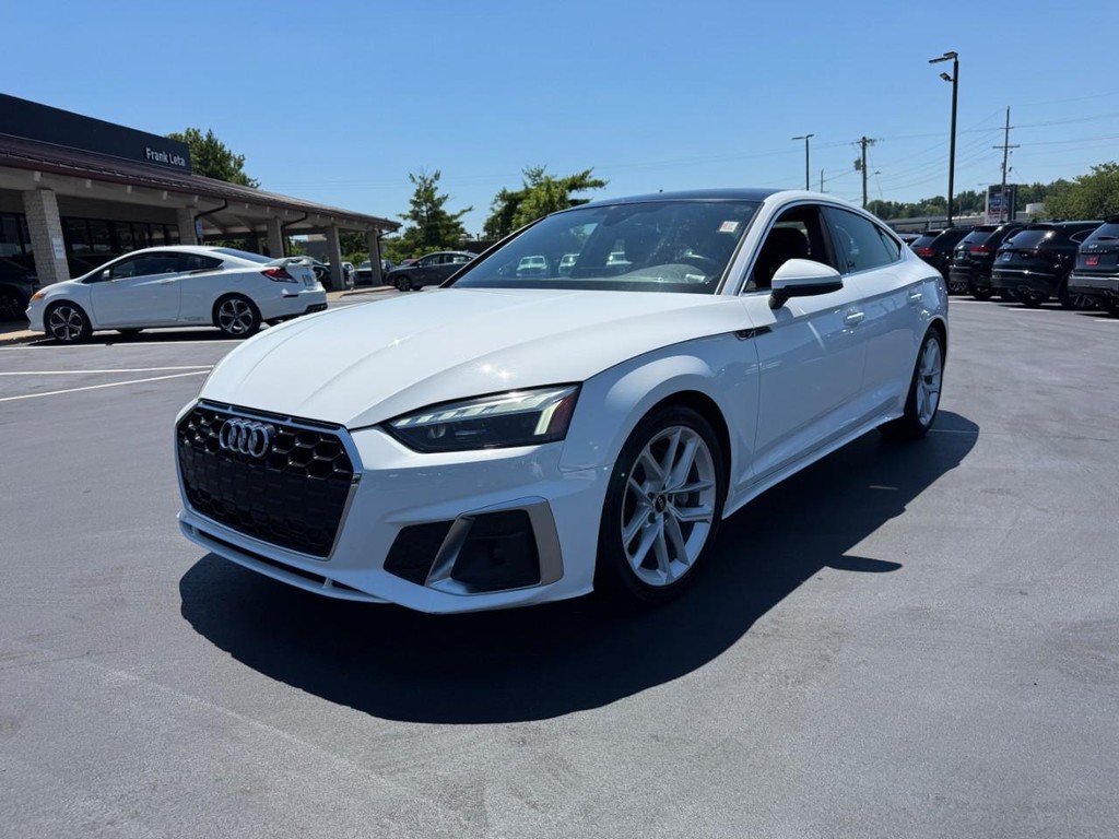 Audi A5 Sportback Vehicle Full-screen Gallery Image 08