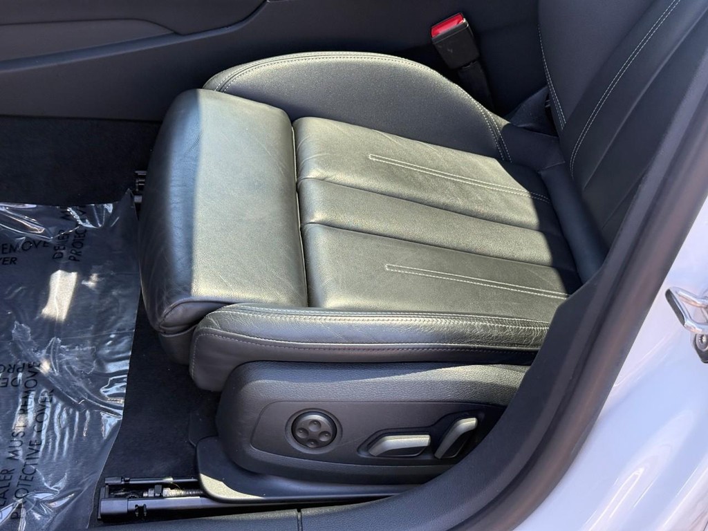 Audi A5 Sportback Vehicle Full-screen Gallery Image 17