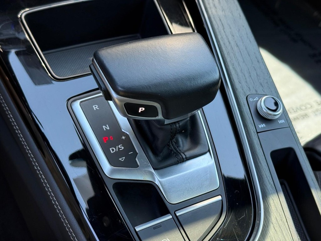 Audi A5 Sportback Vehicle Full-screen Gallery Image 22