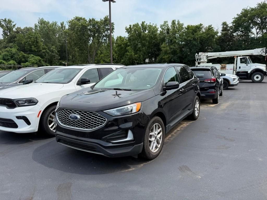 Ford Edge Vehicle Full-screen Gallery Image 08