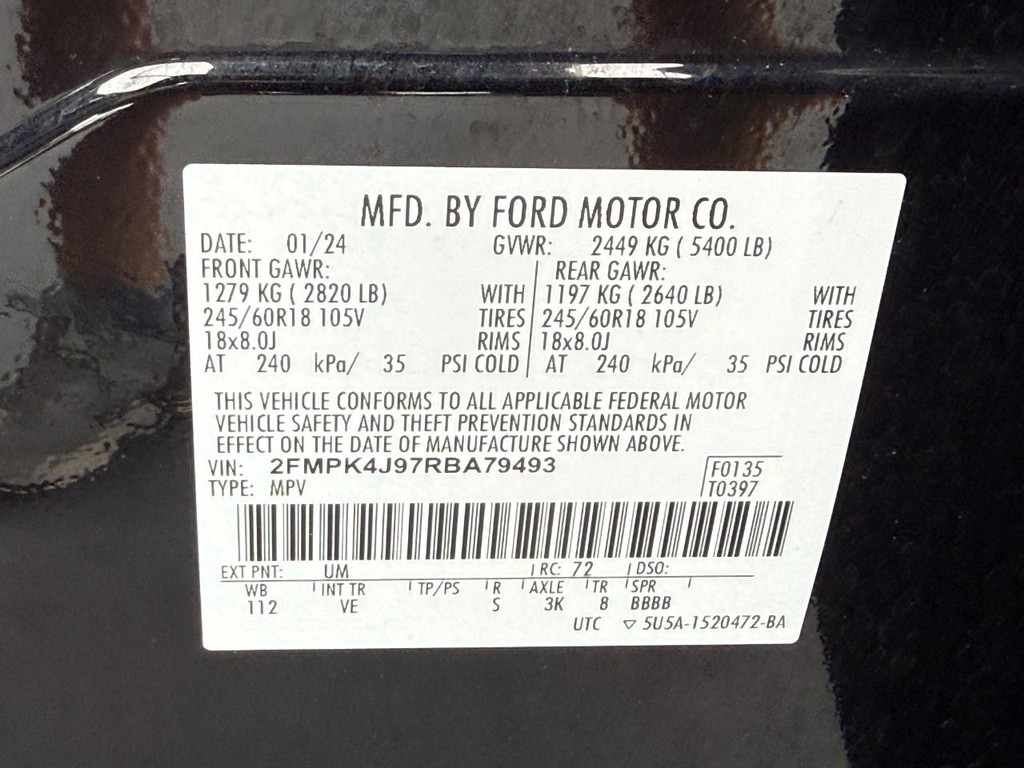 Ford Edge Vehicle Full-screen Gallery Image 26