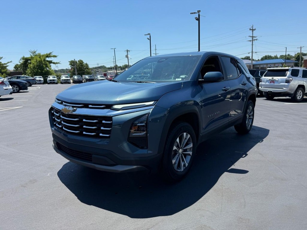 Chevrolet Equinox Vehicle Full-screen Gallery Image 09